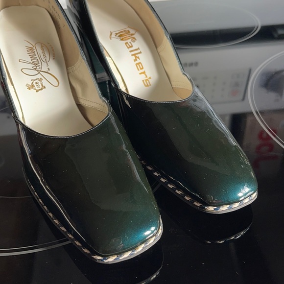 Johansen Vintage Patent Leather Pumps - Picture 9 of 9